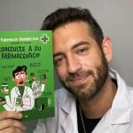El joven Guillermo Martín Melgar, más conocido como Farmacia Enfurecida, publica su primer libro escrito bajo el título ‘Consulte a su farmacéutico’, un anecdotario de botica y rebotica que promete buenas dosis de humor como principio activo