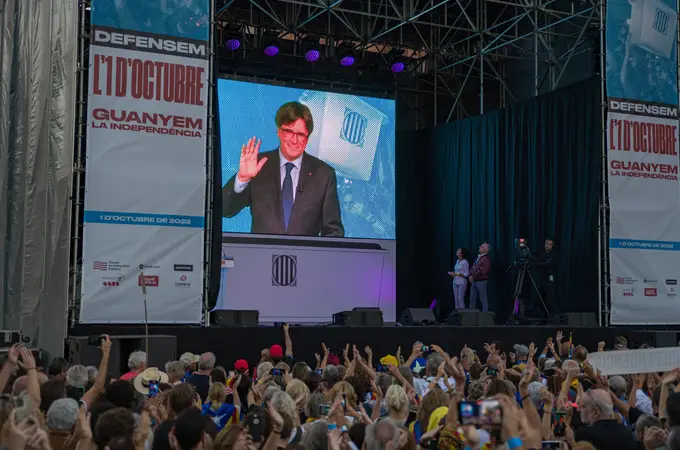 Junts recupera a Puigdemont para su pugna con ERC de cara al 23J