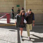 La actriz sevillana María León saliendo del Juzgado de guardia de Sevilla EFE/ David Arjona