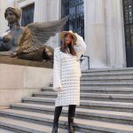 La influencer tiene la prenda perfecta para los días que no sabes qué ponerte