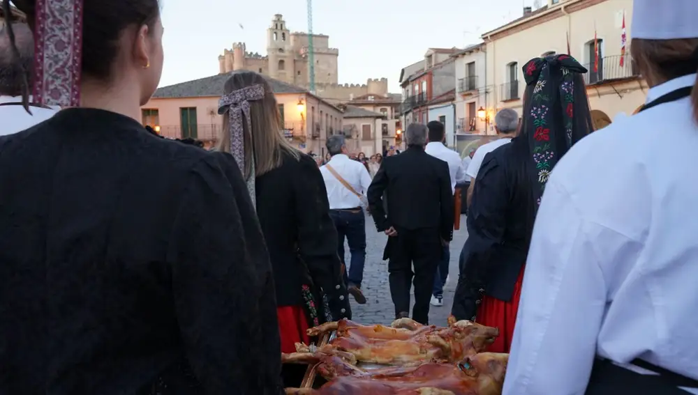 Fiesta de exaltación de cochinillo en Segovia