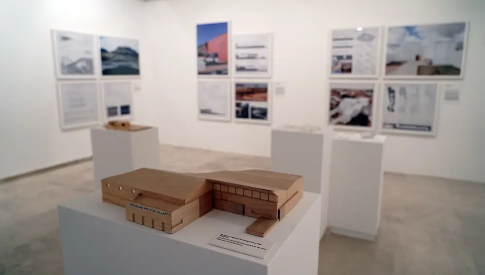 El Colegio de Arquitectos organiza una exposición centrada en disños de bodegas por el Día de la Arquitectura
