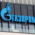 Logotipo de Gazprom en San Petersburgo