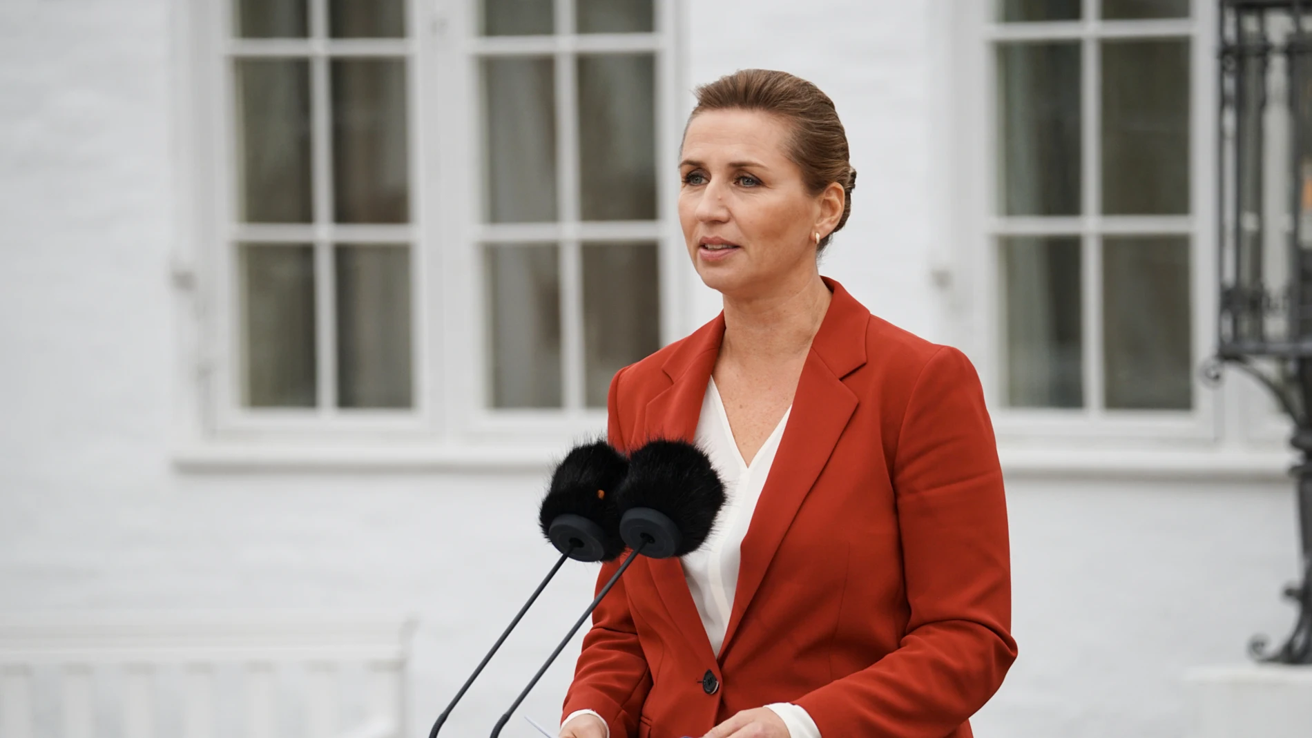 La primera ministra danesa, Mette Frederiksen, anuncia el adelanto electoral de su residencia oficial de Marienborg