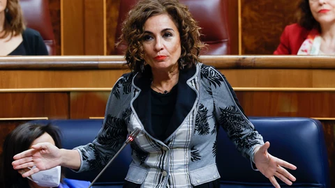 La ministra de Hacienda, María Jesús Montero, durante el último pleno del Congreso de los Diputados