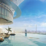 Las vistas de Dubái desde el "Aura sky pool" dan buena cuenta de la grandiosidad del emirato