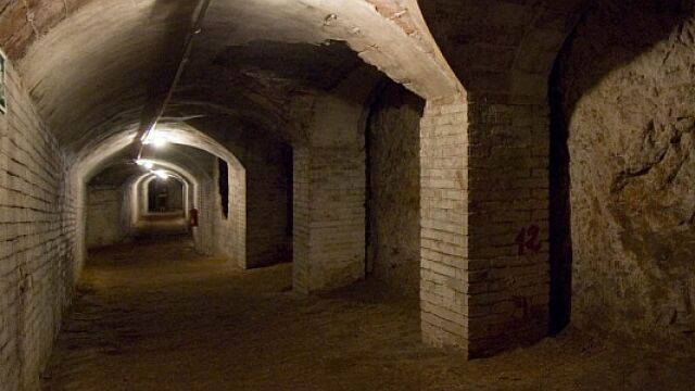 El Refugio 307 es uno de los refugios antiaéreos construidos durante la Guerra Civil en el barrio de Poble Sec de Barcelona