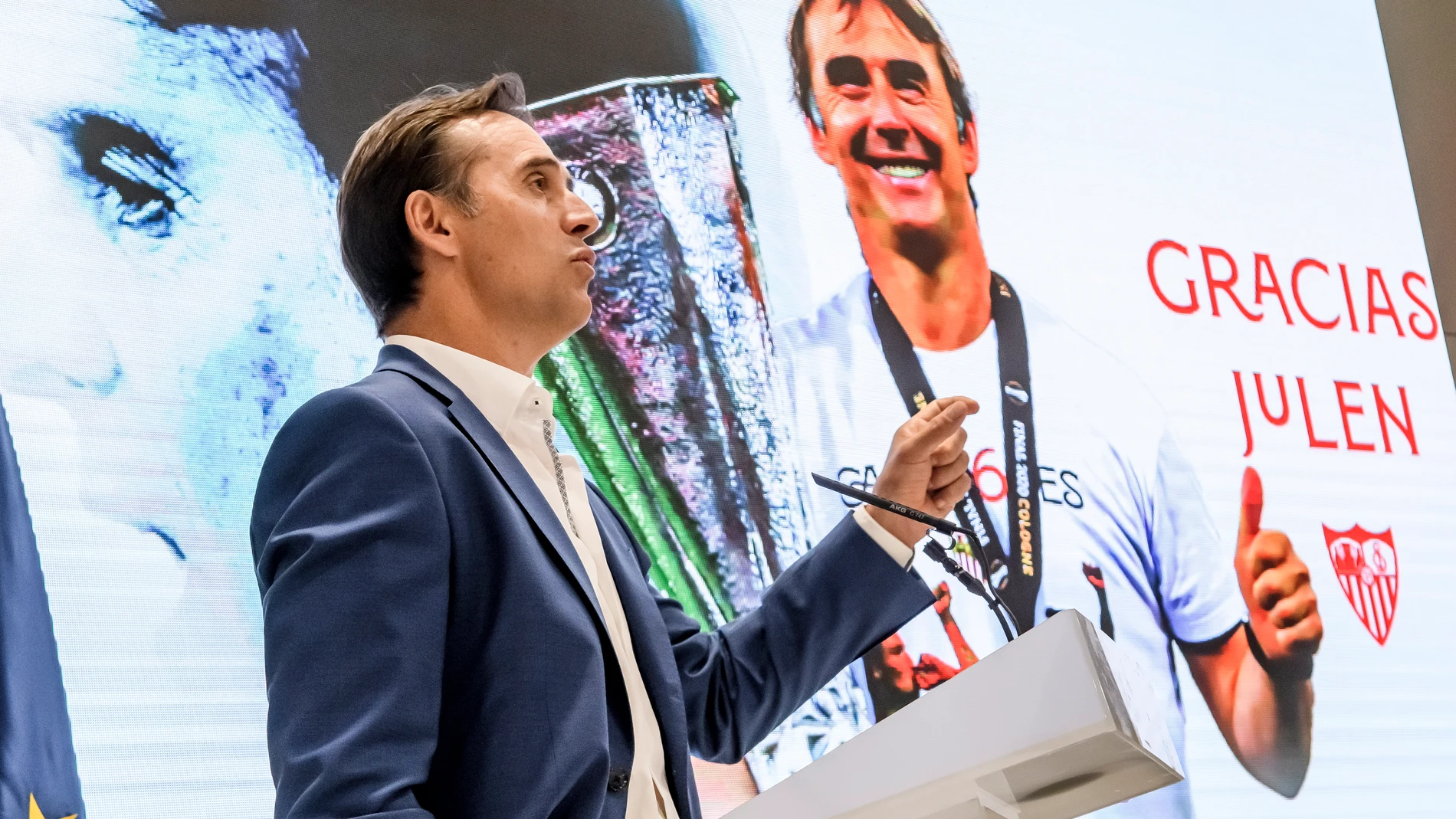 Julen Lopetegui, en el acto de despedida como entrenador del Sevilla FC