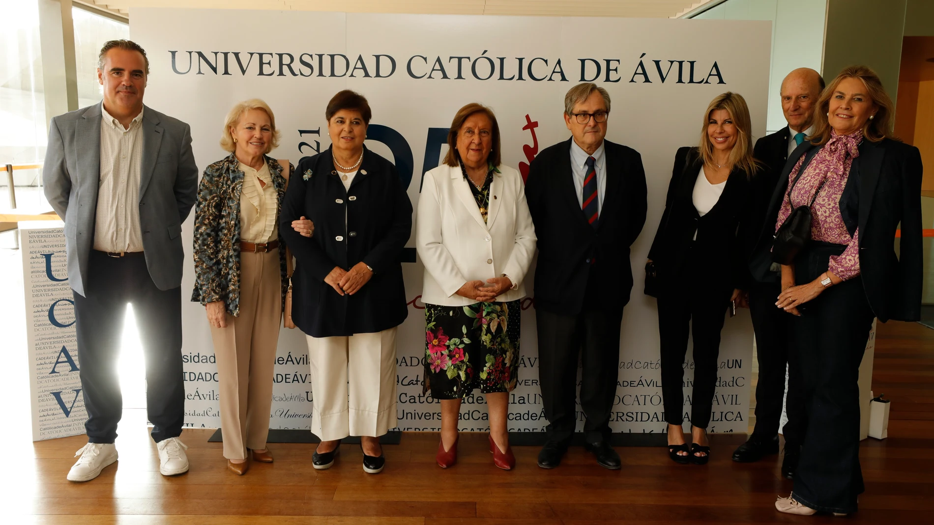 Raúl Mata, María Josefa Guerrero, María del Rosario Sáez Yuguero, Lydia Jiménez, Francisco Marhuenda, Rosa Díaz, Antonio Fernández de Buján y Reyes Luengo