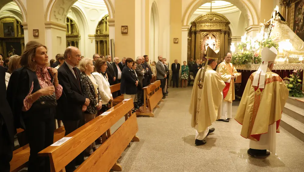 Misa conmemorativa del 25 aniversario en la iglesia de La Santa