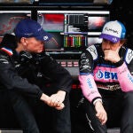 Fernando Alonso junto a Alan Permane