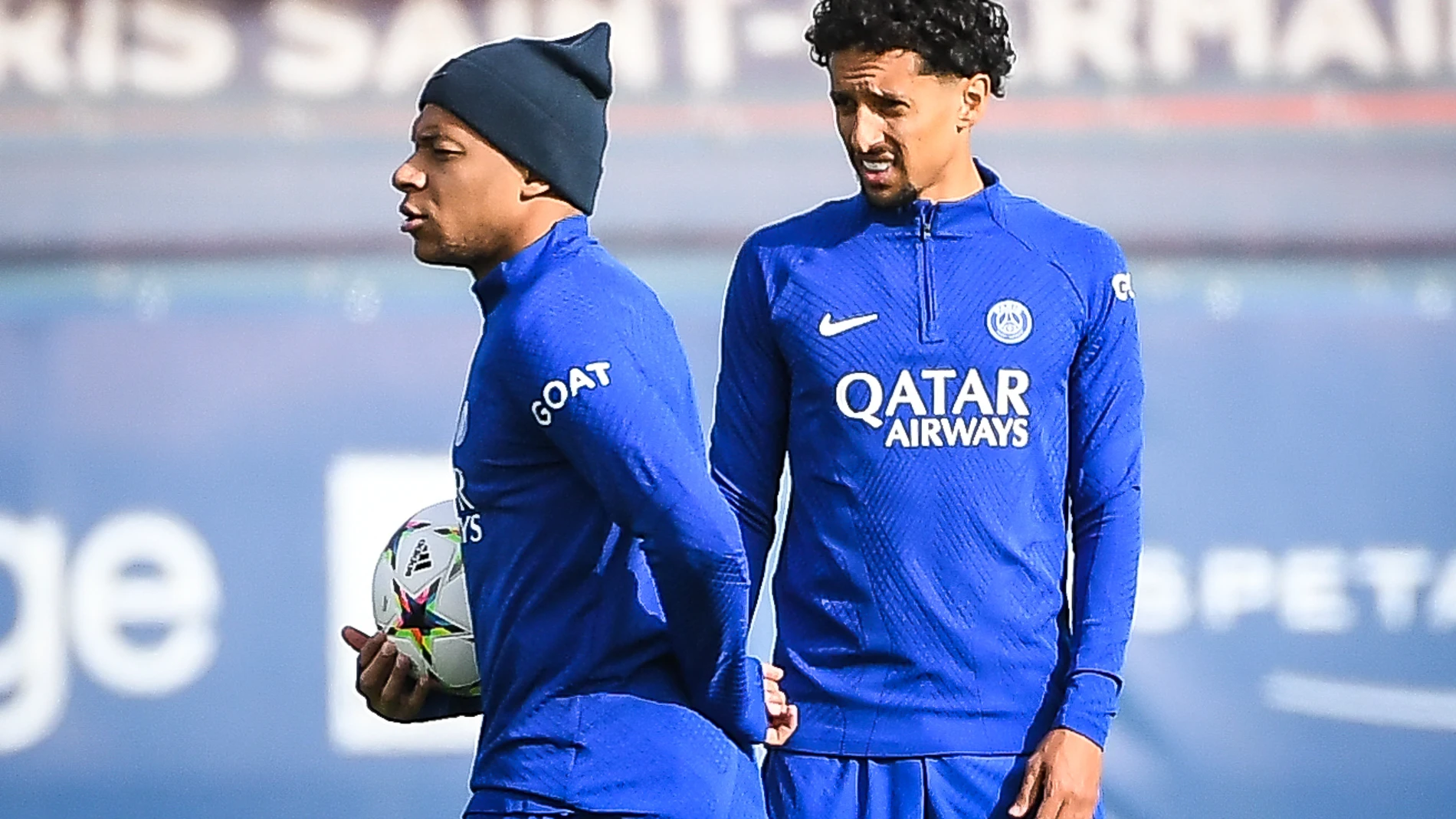 Kylian Mbappé y Marqinhos, en un entrenamiento del PSG