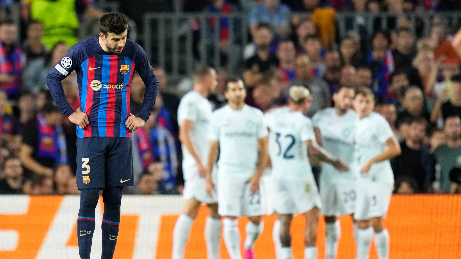 El defensa del FC Barcelona Gerard Piqué, uno de los más señalados del Barcelona, no va a ser titular contra el Real Madrid