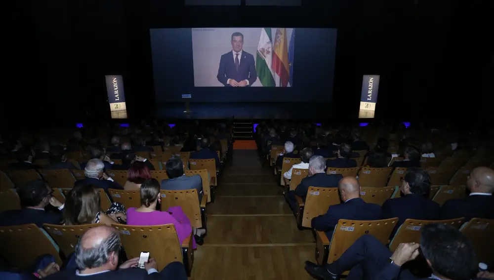 El presidente de la Junta de Andalucía, Juanma Moreno, no pudo acudir a la gala, pero estuvo presente a través de un video