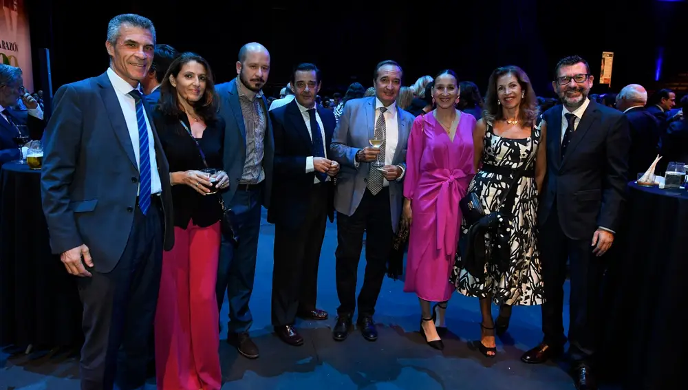 Jesús Escudero,  Gema Majarro, Emilio Rodríguez,  Pepe Barrero  Luis Martínez, Chari Sánchez, Ana Feu y Fernando Chacón