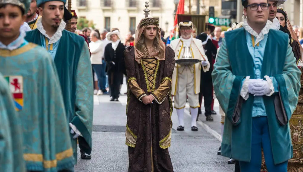 Granada celebra este miércoles su acto cívico-religioso conmemorando la firma entre los Reyes Católicos y Cristóbal Colón de las capitulaciones. EFE/ Miguel Ángel Molina