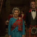 Imelda Staunton como La Reina y Jonathan Pryce como el Príncipe Felipe