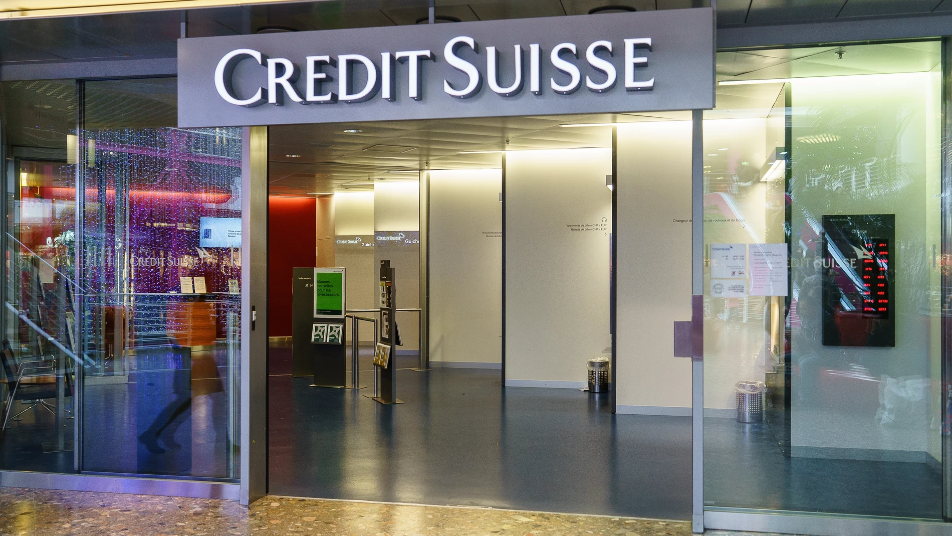 Sucursal del banco Credit Suisse en Ginebra, Suiza.