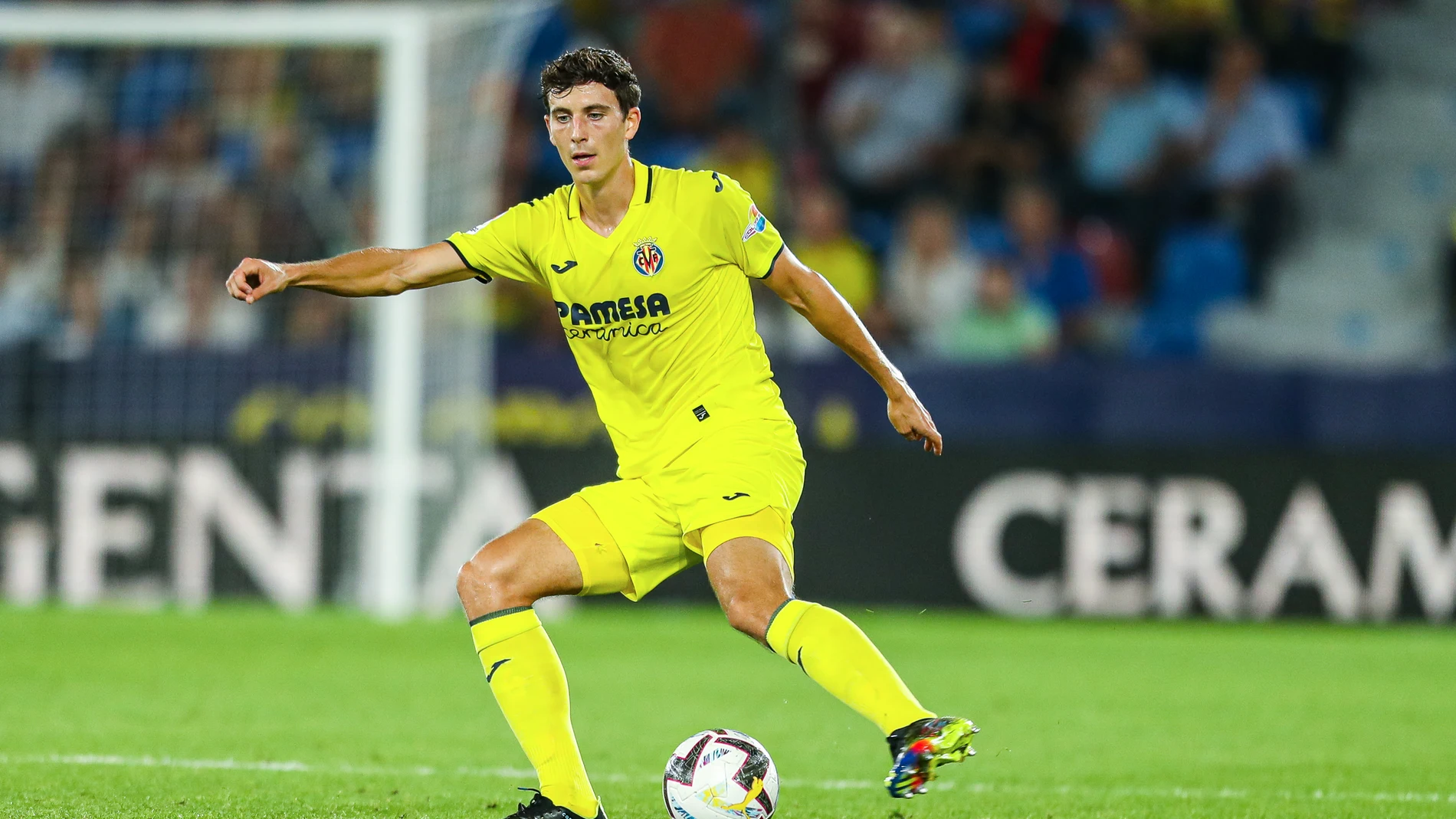 Pau Torres con el Villarreal.