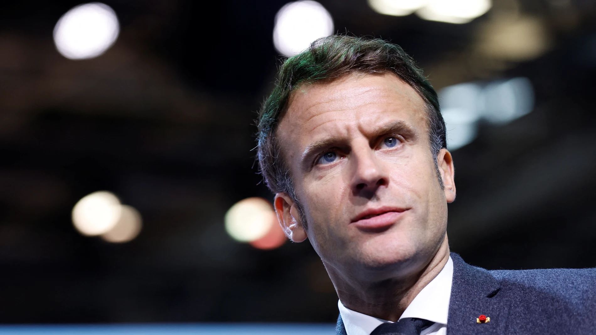 Emmanuel Macron, este lunes en el Salón del Automóvil en París