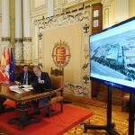 El alcalde Óscar Puente y concejal Manuel Saravia explican el proyecto de InoBat en Valladolid