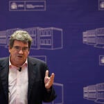 El ministro de la Seguridad Social, José Luis Escrivá, ayer, en el avance de los datos de afiliación