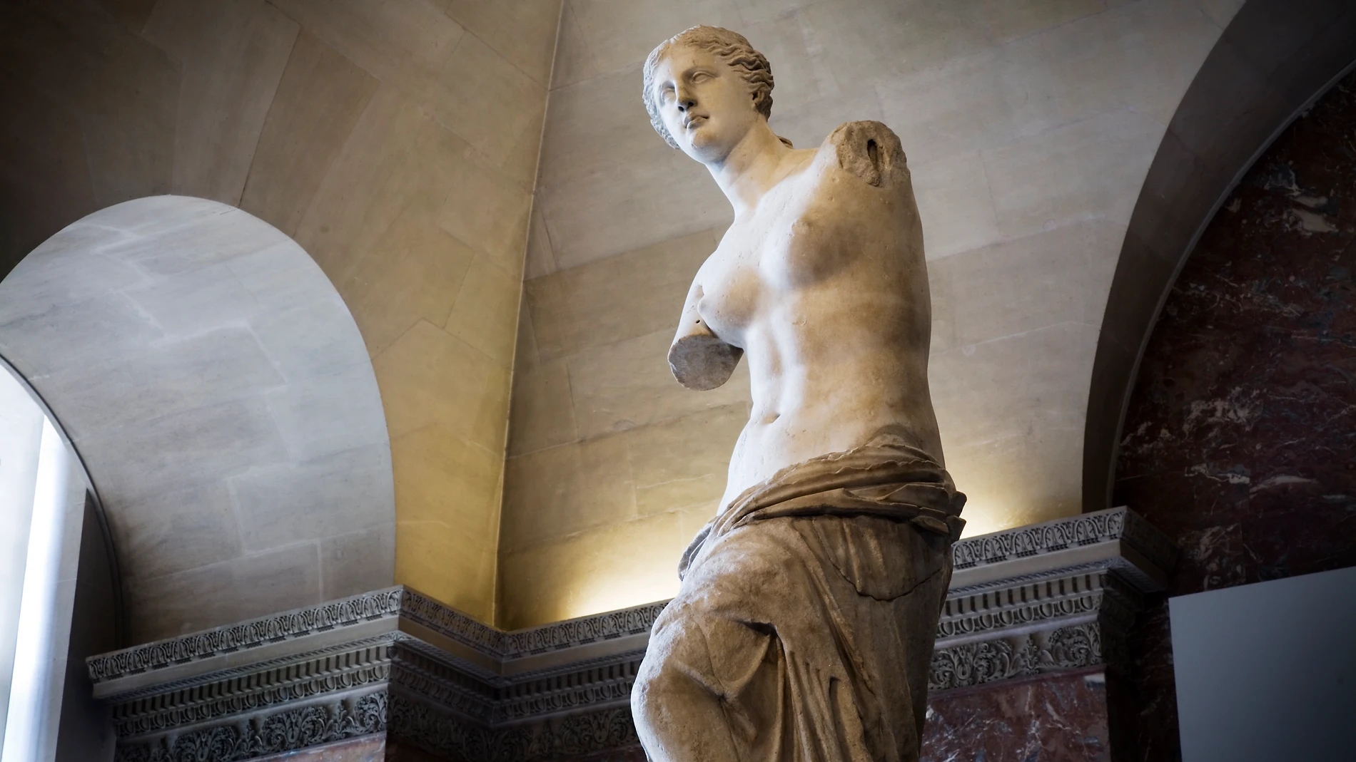 La Venus de Milo en el Museo Louvre de París