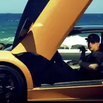 Daddy Yankee, en su flamante Lamborghini.