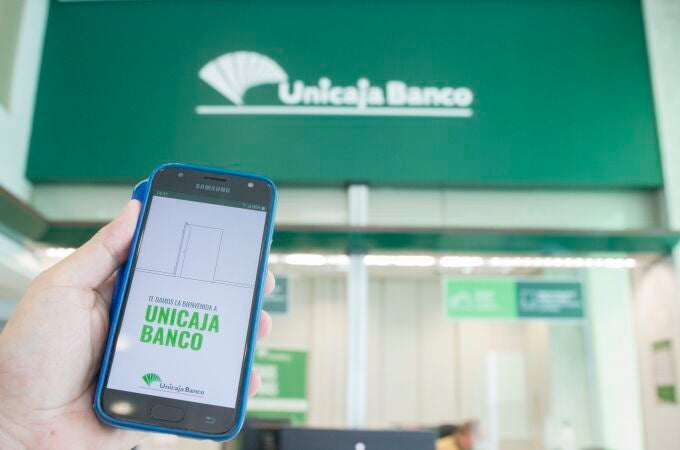 Unicaja Banco gana 260 millones hasta septiembre, un 67,1% más, apoyado en el recorte de los costes. UNICAJA BANCO