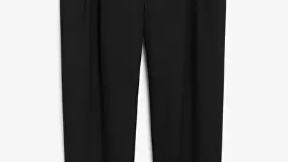 Pantalón pitillo negro, de Monki