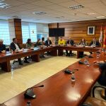 La consejera de Movilidad y Transformación Digital, María González Corral, se reúne con Cobadu, comunidades de regantes y organizaciones agrarias para avanzar en el proyecto de carril bici de Tierra del Vino