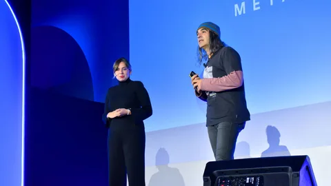 Yaiza Rubio, Chief Metaverse Officer, y Chema Alonso, Chief Digital Officer en Telefónica