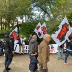 Integrantes de Soria ¡Ya! vigilados por la Policía Nacional durante la visita de Pedro Sánchez