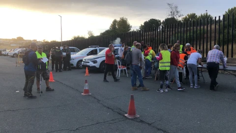 El puesto de mando se ha situado en el helipuerto de Villanueva del Río y Minas. GUARDIA CIVIL SEVILLA