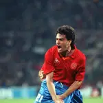 Míchel celebra el tercer gol que marcó a Corea en el Mundial de Italia&#39;90