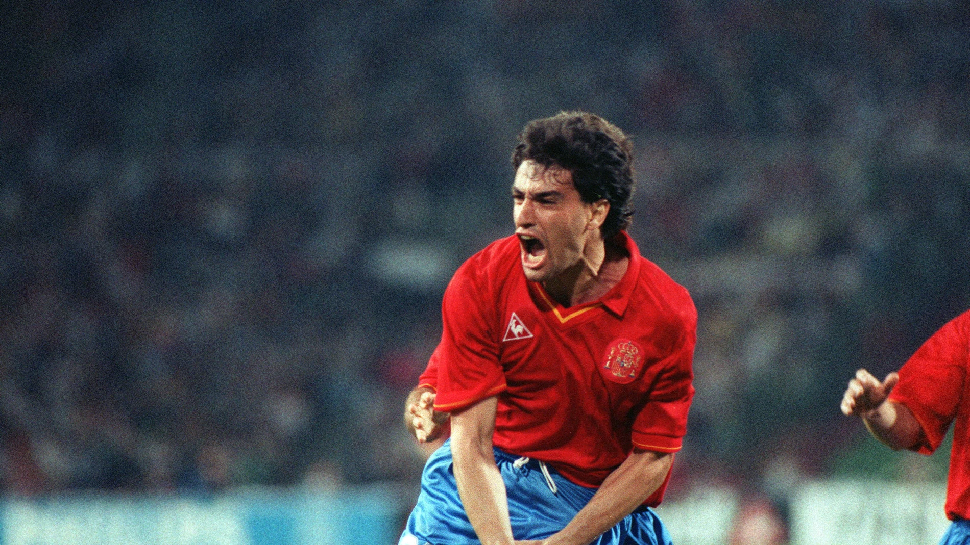Míchel celebra el tercer gol que marcó a Corea en el Mundial de Italia'90