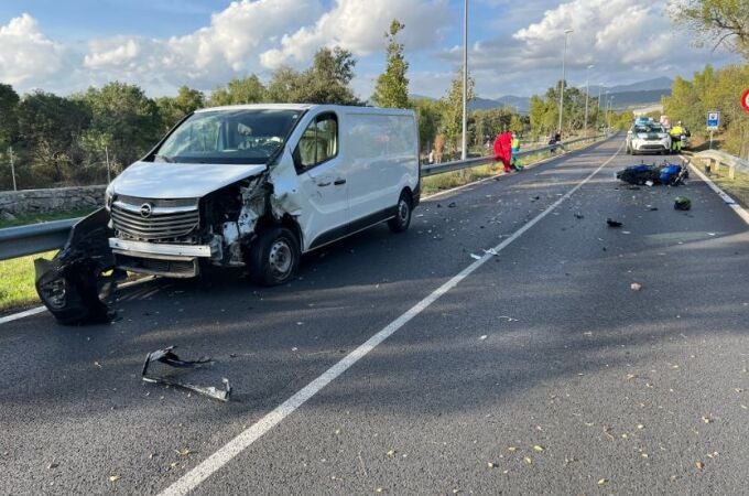 Accidente en Alpedrete entre moto y furgoneta