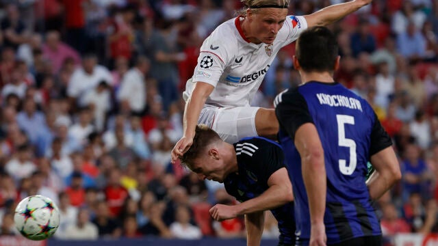 El delantero danés del Sevilla, Kasper Dolberg. EFE/ Julio Muñoz