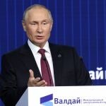 El presidente ruso, Vladimir Putin, habla en la sesión plenaria de la 19ª reunión anual del Club Internacional de Debates Valdai