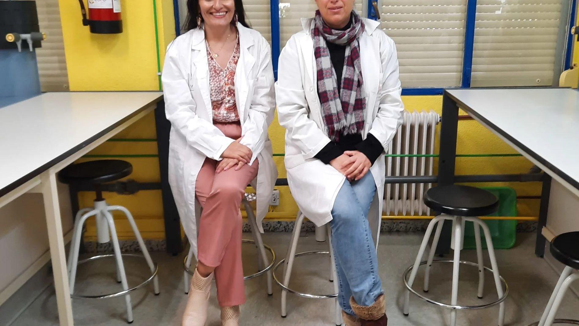 Las profesoras de la UCAV Cristina Luicini y Patricia Teresa Espinosa