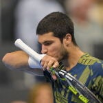 Carlos Alcaraz, en un momento de la semifinal de Basilea que ha perdido ante Felix Auger-Aliassime