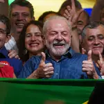Lula se dirige a sus seguidores tras conocer su victoria