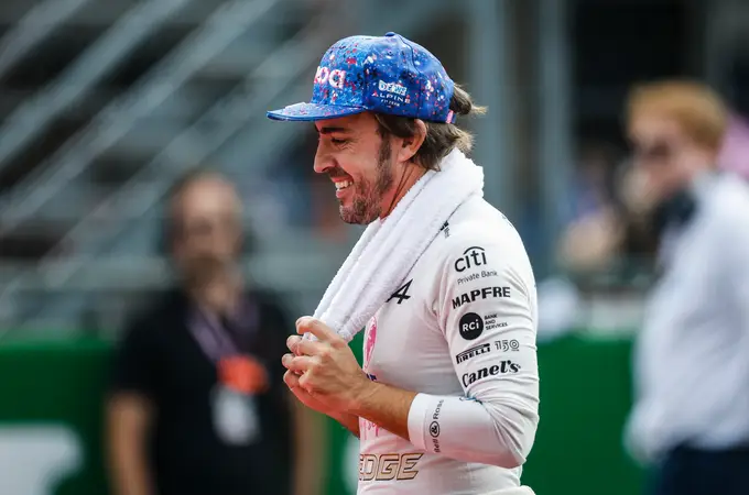 La cuenta atrás de Alonso para pilotar un Aston Martin
