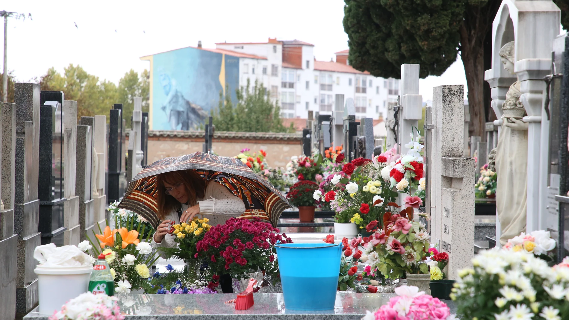 Preparativos para la celebración del Día de los Santos en Zamora