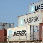 Contenedores de Moller-Maersk en el puerto de Tema