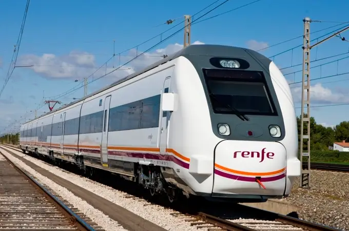 Alarma sanitaria en RENFE: Algunos trenes podrían haber servido cafés con desinfectante de baño