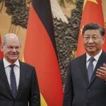 Olaf Scholz con Xi Jinping en Pekín