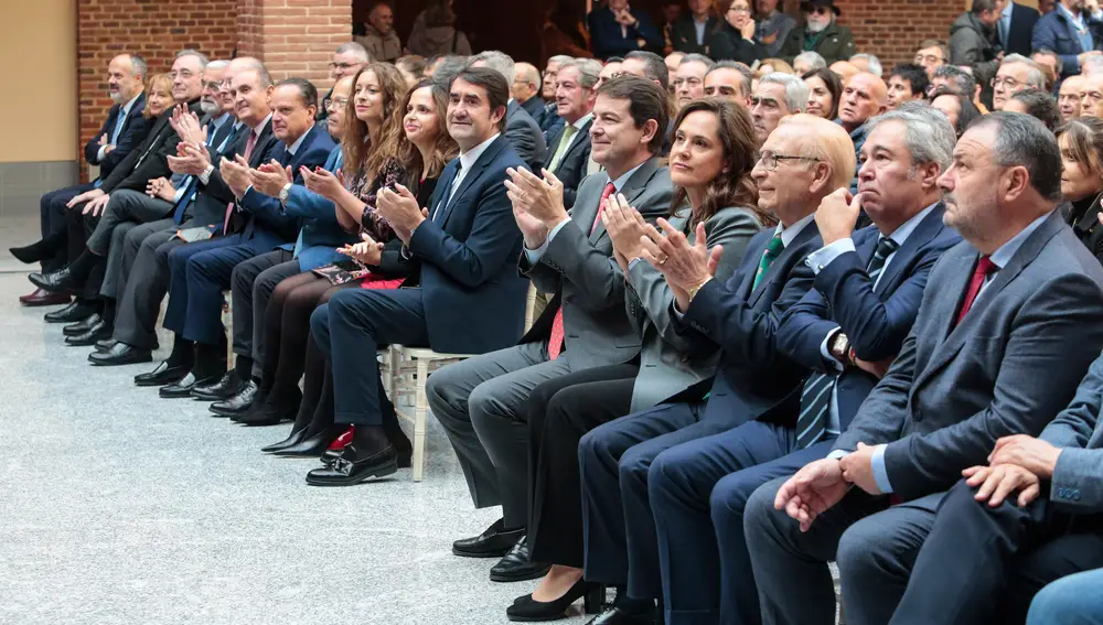Asistentes al acto celebrado en León