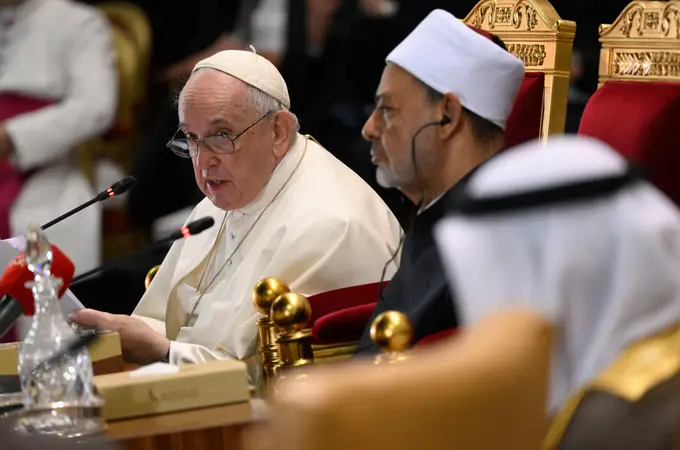 Francisco audita al islam: «No basta decir que una religión es pacífica»