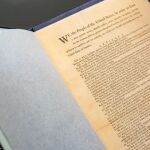 Una de las dos únicas copias de la Constitución estadounidense en manos de coleccionistas.